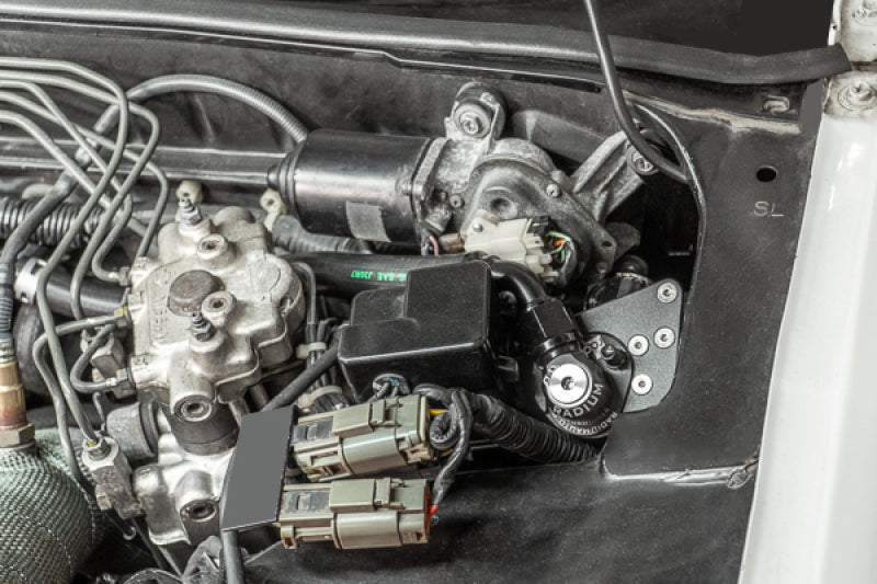Radium Skyline GT-R Oil Catch Can — product detail 3