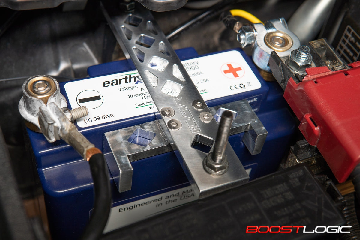 Boost Logic lightweight battery installed in R35 GT-R engine bay